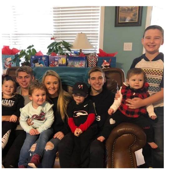 Meet your Posher, Robin - Picture 1 of 1